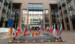 Секретариат Европейского Совета реализует программы стажировок продолжительностью 5 месяцев. Программой предусмотрело 100 оплачиваемых мест.
