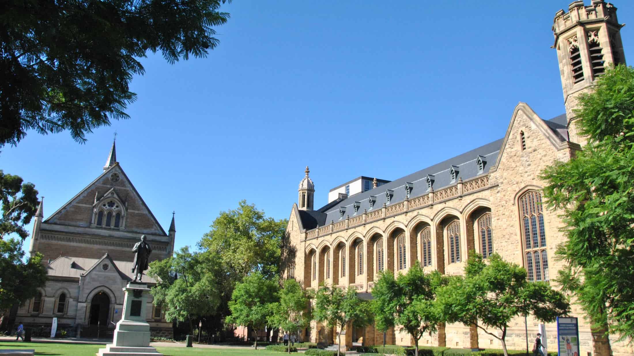 Грант на обучение в магистратуре и аспирантуре университета The University  of Adelaide | Стипендии, конкурсы и гранты 2019 - 2020